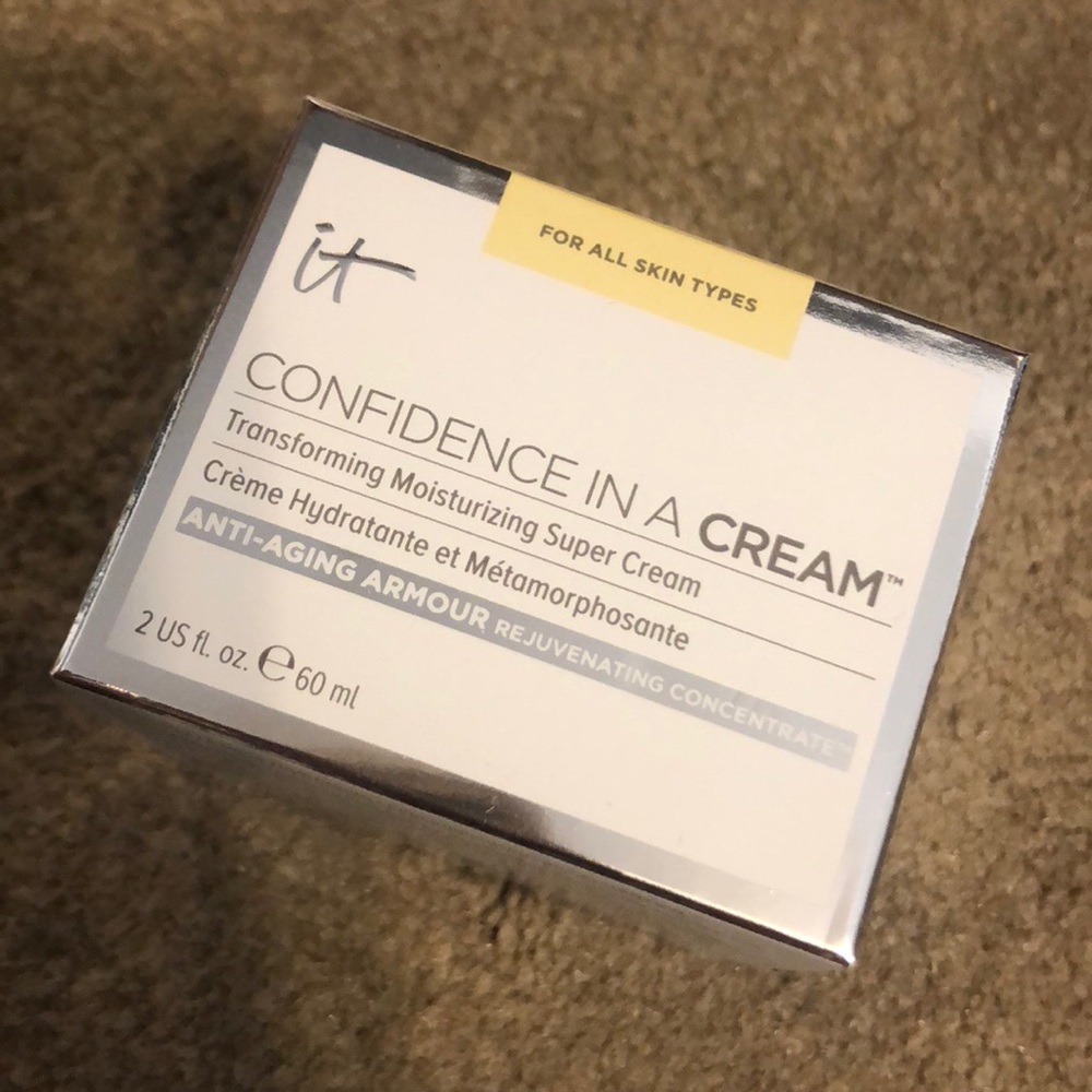 It cosmetics confidence in a cream